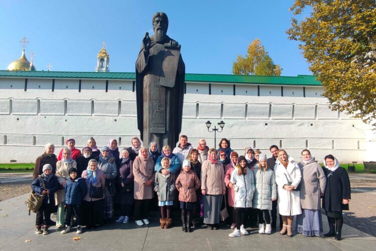 Паломническая поездка прихожан Преображенского собора города Люберцы в Троице-Сергиеву лавру