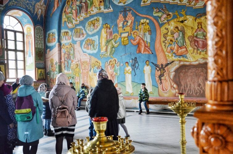 Воскресная школа Зачатьевского храма в Тихоновой пустыни