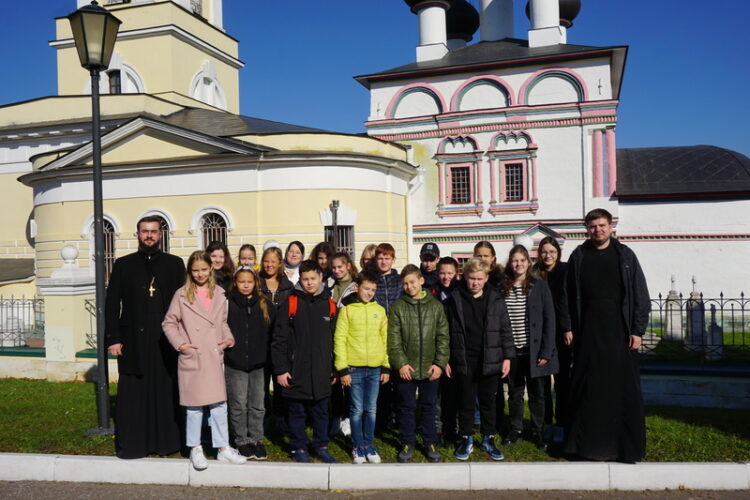 Экскурсия для школьников в Зачатьевский храм города Чехова