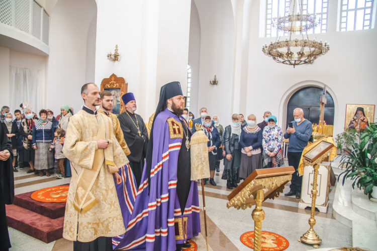 Архиерейское богослужение в Сынково