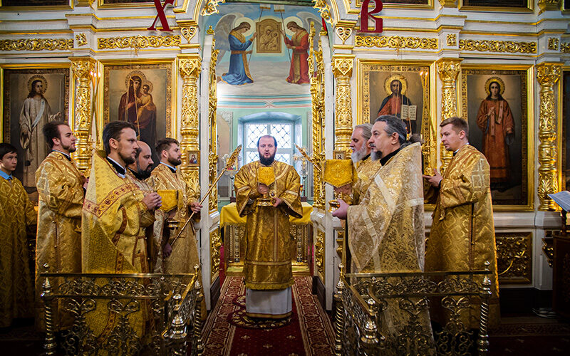 Архиерейское богослужение в Тихвинском храме города Ступино