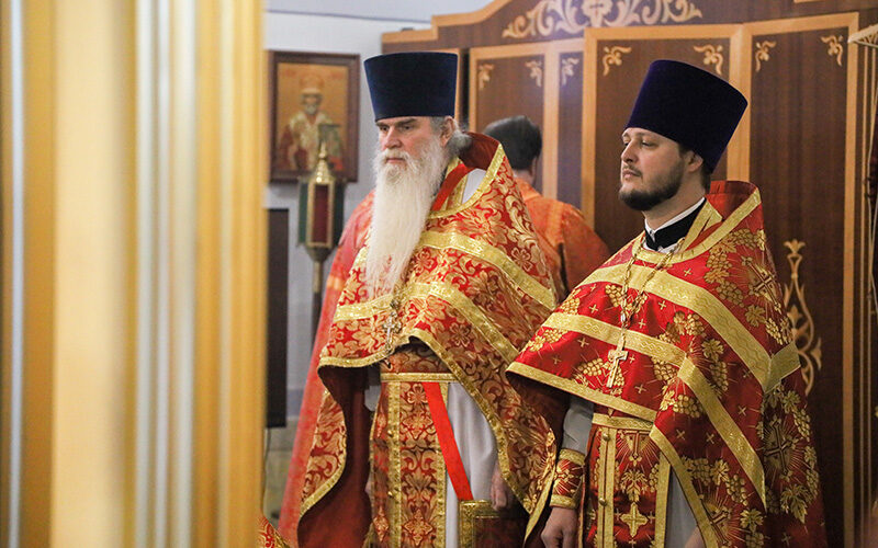 Архиерейское богослужение в Никольском храме села Лукьяново