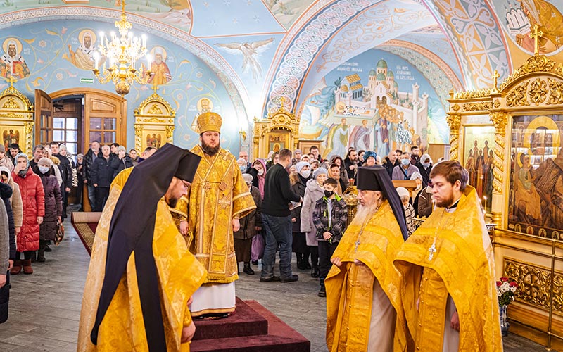 Архиерейское богослужение в Воскресенском храме города Подольска