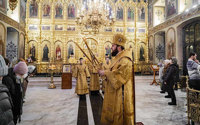 Божественная литургия в Троицком соборе Подольска