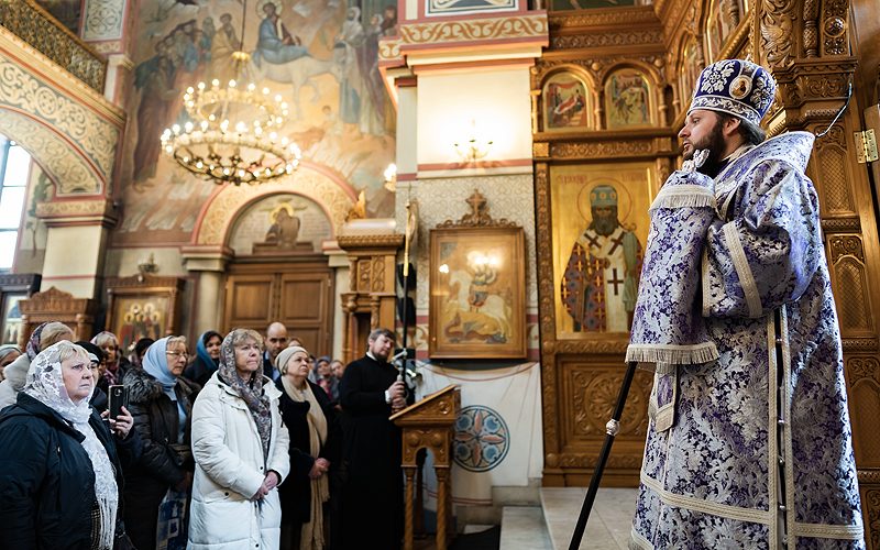 Архиерейское богослужение в Преображенском соборе города Люберцы