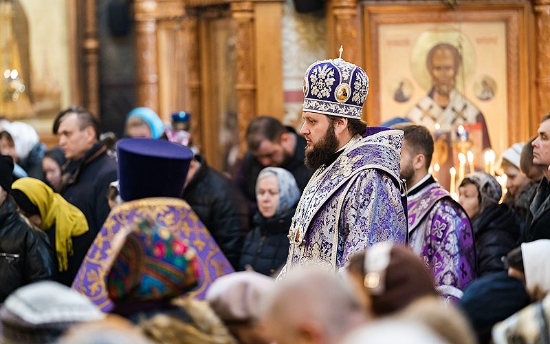 Архиерейское богослужение в Преображенском соборе города Люберцы