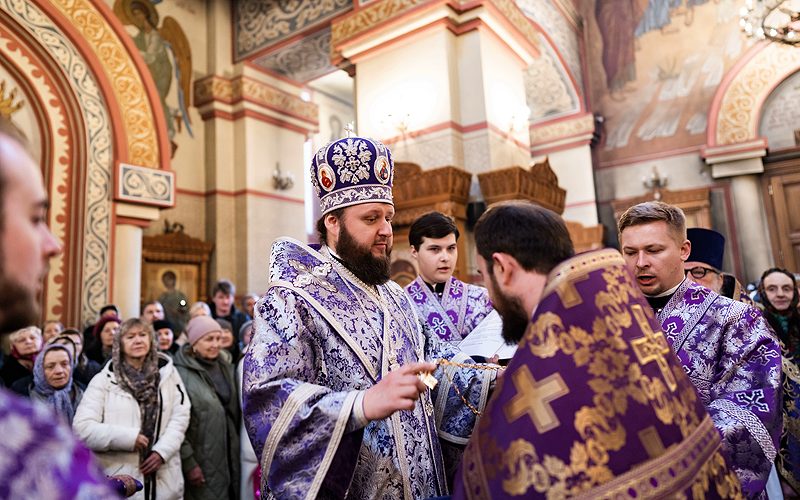 Архиерейское богослужение в Преображенском соборе города Люберцы