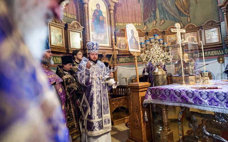 Архиерейское богослужение в Преображенском соборе города Люберцы