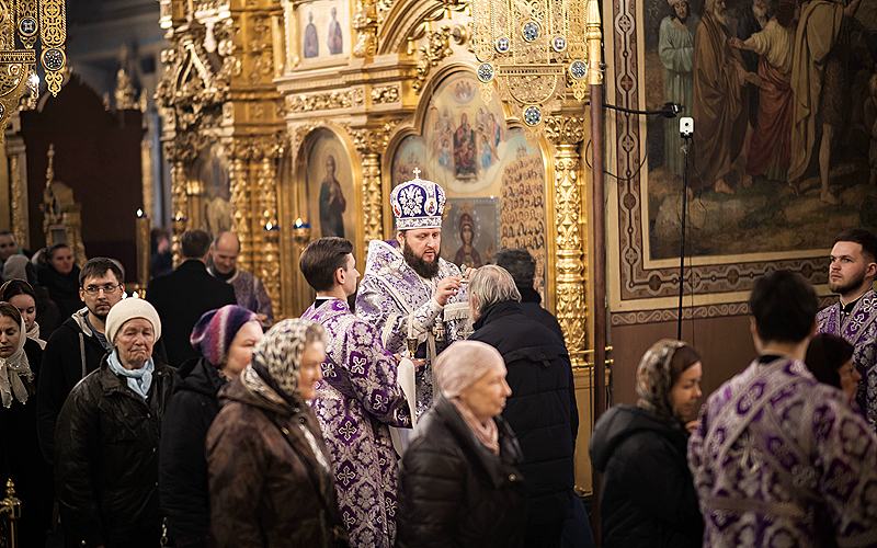 Архиерейское богослужение в Троицком кафедральном соборе 19 03 2022