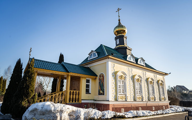 Архиерейское богослужение во Всехсвятском храме деревни Сергеевка городского округа Подольск