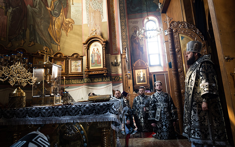 Литургия Преждеосвященных Даров в Преображенском соборе города Люберцы