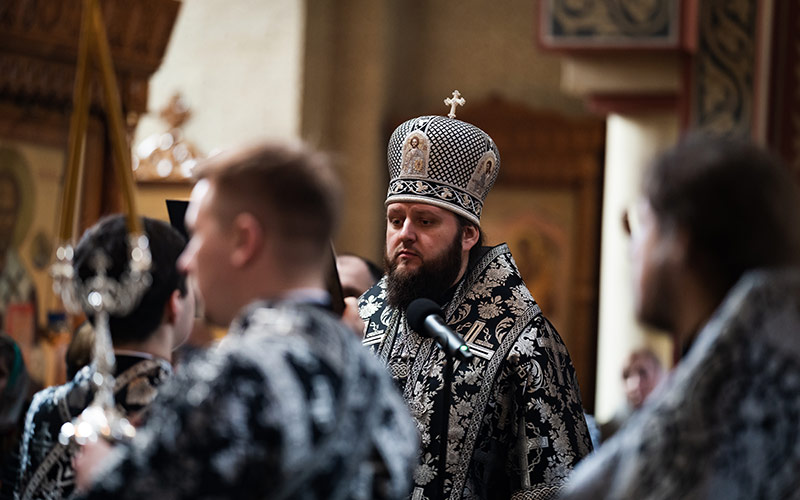 Литургия Преждеосвященных Даров в Преображенском соборе города Люберцы