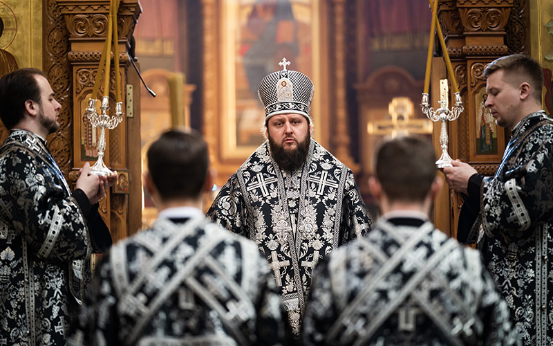 Литургия Преждеосвященных Даров в Преображенском соборе города Люберцы