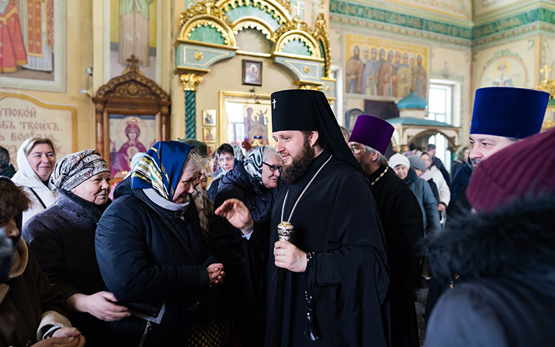 Архиерейское богослужение в Троицком храме деревни Коледино