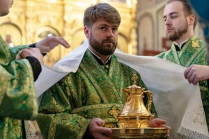 Архиерейское богослужение в Троицком кафедральном соборе Подольска