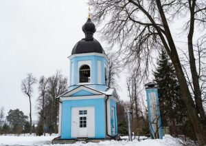 Божественная литургия в Благовещенском храме посёлка Поливаново