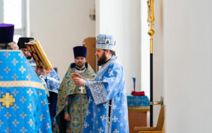 Божественная литургия в Благовещенском храме посёлка Поливаново