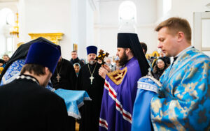 Божественная литургия в Благовещенском храме посёлка Поливаново