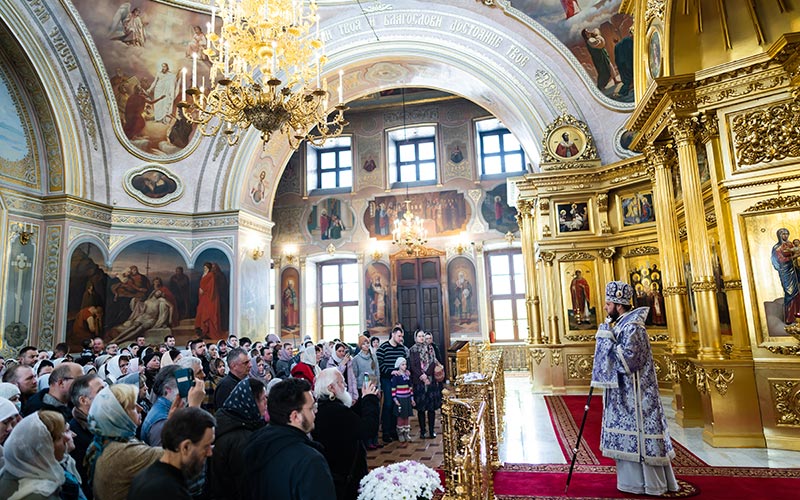 Божественная литургия в соборе Николы Белого города Серпухова