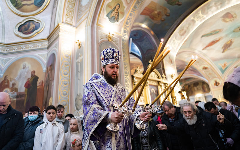 Божественная литургия в соборе Николы Белого города Серпухова