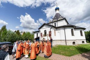 Архиерейское богослужение в посёлке санатория «Подмосковье»