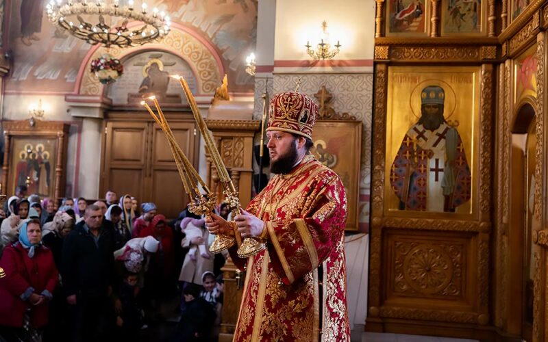 Архиерейское богослужение в Преображенском соборе города Люберцы