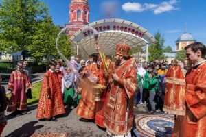 Архиерейское богослужение в Вознесенской Давидовой пустыни