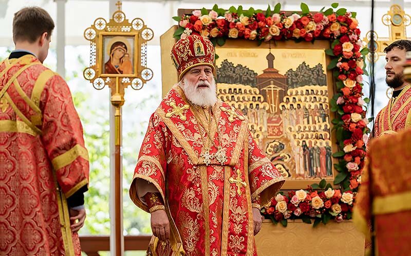 В праздник Собора новомучеников, в Бутове пострадавших, Патриарший наместник Московской митрополии возглавил Литургию на Бутовском полигоне