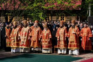 В праздник Собора новомучеников, в Бутове пострадавших, Патриарший наместник Московской митрополии возглавил Литургию на Бутовском полигоне