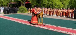 В праздник Собора новомучеников, в Бутове пострадавших, Патриарший наместник Московской митрополии возглавил Литургию на Бутовском полигоне