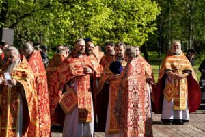 В праздник Собора новомучеников, в Бутове пострадавших, Патриарший наместник Московской митрополии возглавил Литургию на Бутовском полигоне