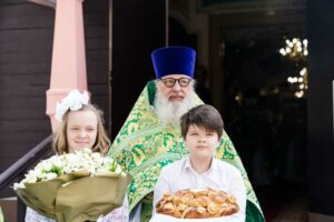 Архиерейское богослужение в Свято-Троицком храме города Люберцы