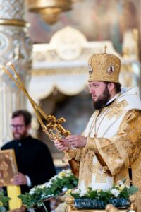 Архиерейское богослужение в храме Всех святых в Серпухове