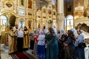 Архиерейское богослужение в храме Всех святых в Серпухове