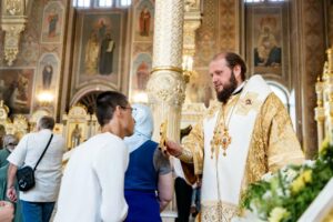 Архиерейское богослужение в храме Всех святых в Серпухове