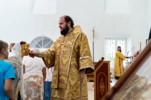 Архиерейское богослужение во Всехсвятском храме села Ивановское