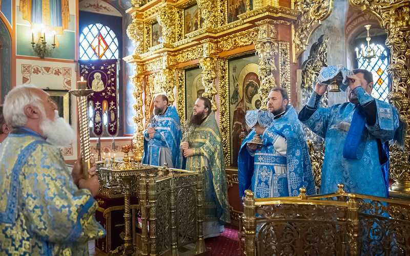 Престольный праздник в храме Казанской иконы Божией Матери в Котельниках