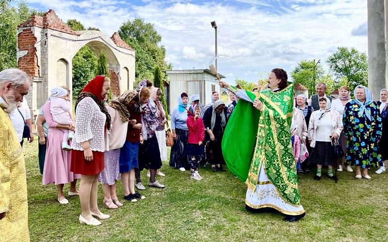 Престольный праздник в Знаменском храме села Старая Кашира