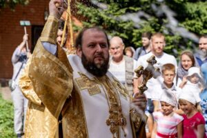 Архиерейское богослужение в Илиинском храме деревни Дыдылдино