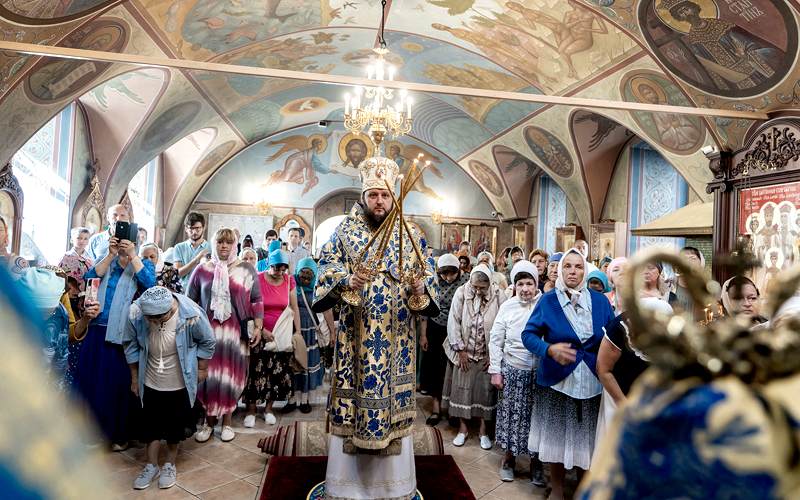 Архиерейское богослужение в Смоленском храме в Домодедово