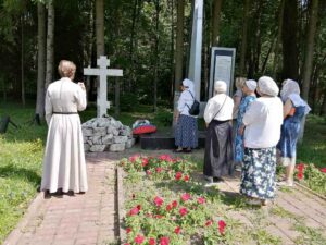 Паломничество прихожан Михаило-Архангельского храма деревни Хлевино