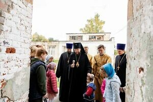 Архиерейское богослужение в Преображенском храме села Новый Быт