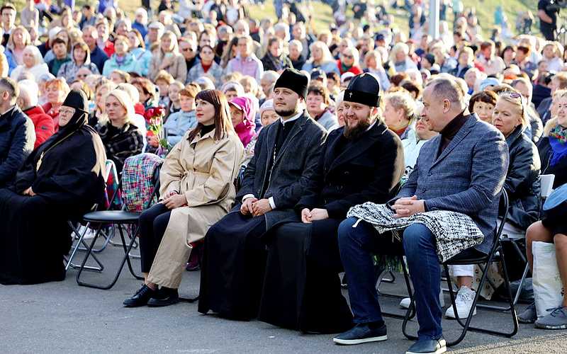 «Русская опера у стен монастыря» в Серпухове