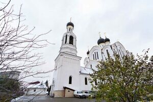 Архиерейское богослужение в честь престольного праздника в Иосифо-Волоцком храме посёлка Развилка