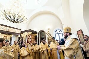 Архиерейское богослужение в Космо-Дамианском храме микрорайона Белые Столбы города Домодедово