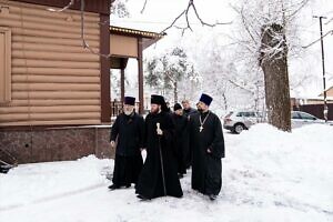 Архиерейское богослужение в Петропавловском храме посёлка Малаховка