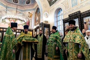 Архиерейское богослужение в храме блаженной Ксении Петербургской в деревне Слобода Ленинского городского округа