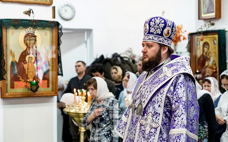 Архиерейское богослужение в храме Сорока Севастийских мучеников