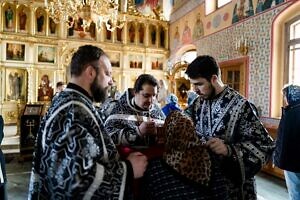 Архиерейское богослужение в Страстной Вторник в Воскресенском храме Подольска