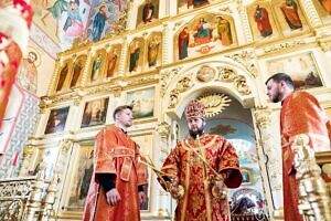 Архиерейское богослужение в Воскресенском храме Подольска 23 04 2023